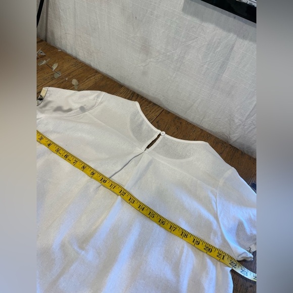 L’INDICE White Linen Blend Top with Floral Trim – Size L - Picture 4 of 10